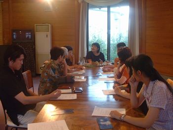 �F����A�u�t�̘b�ɔM�S�ɕ�������܂���